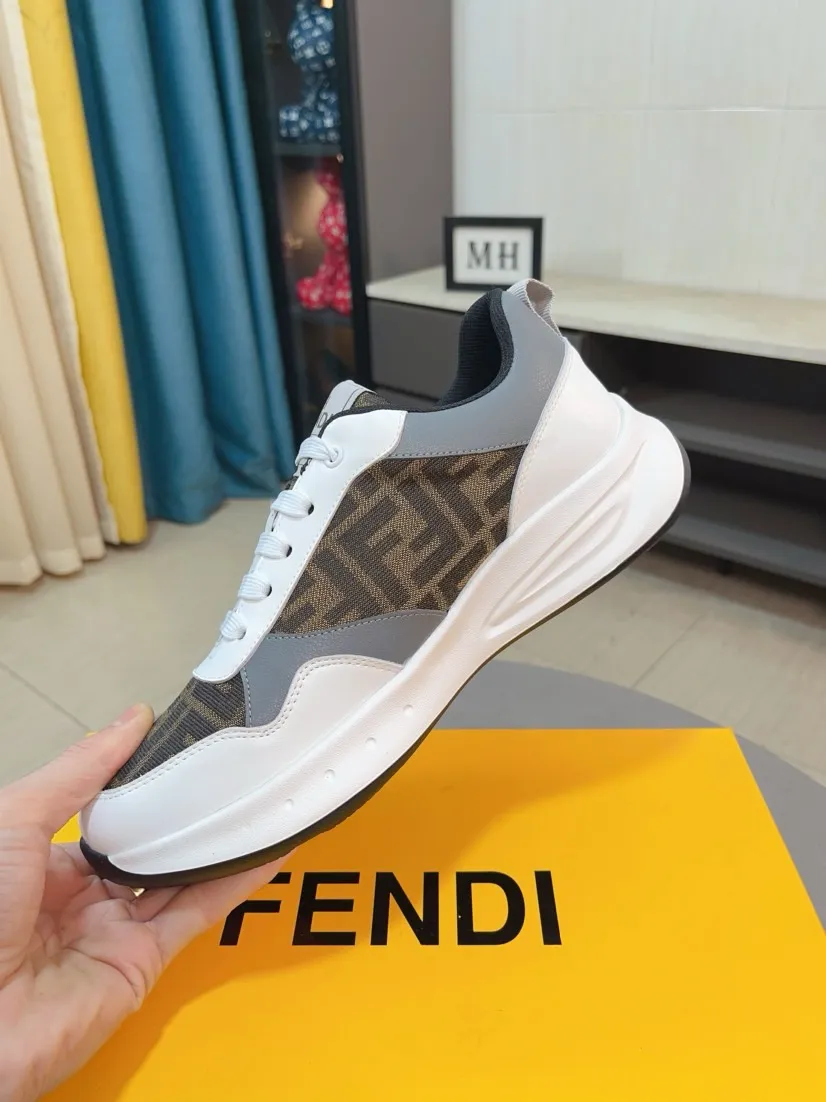 Men's Men's Shoes 💰438🌹🌹[fendi] Fendi's classic and comfortable men's, this complex sneaker is made of soft calfskin➕genuine leather lining➕original ultra-light rubber material with rough outsole. This unique light style is suitable for the casual and refined sensibility of this season. It is comfortable and natural on the feet. It is an everyday style for casual travel in autumn and winter! 38/44